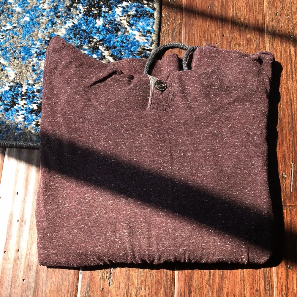 AEO legend feathered maroon light hoodie small